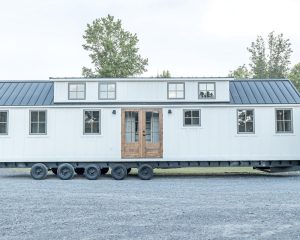 Casa Sobre Rodas 12m x 3m – Tiny House Sobre Rodas com Reboque | Perfeita para Camping e Viagens | Aproveite Até 50% de Desconto<div class="ts-stars-wrapper"><a href="#reviews" class="woocommerce-review-link" rel="nofollow"><div class="star-rating" role="img" aria-label="Avaliado em 4.6 de 5"><span style="width:92%">Avaliado em 4.6 de 5</span></div></a> <a href="#reviews" class="woocommerce-review-link custom-review-count-link" rel="nofollow"><span class="custom-review-count"><strong>4.6</strong>/5 (300 avaliações)</span></a></div>
