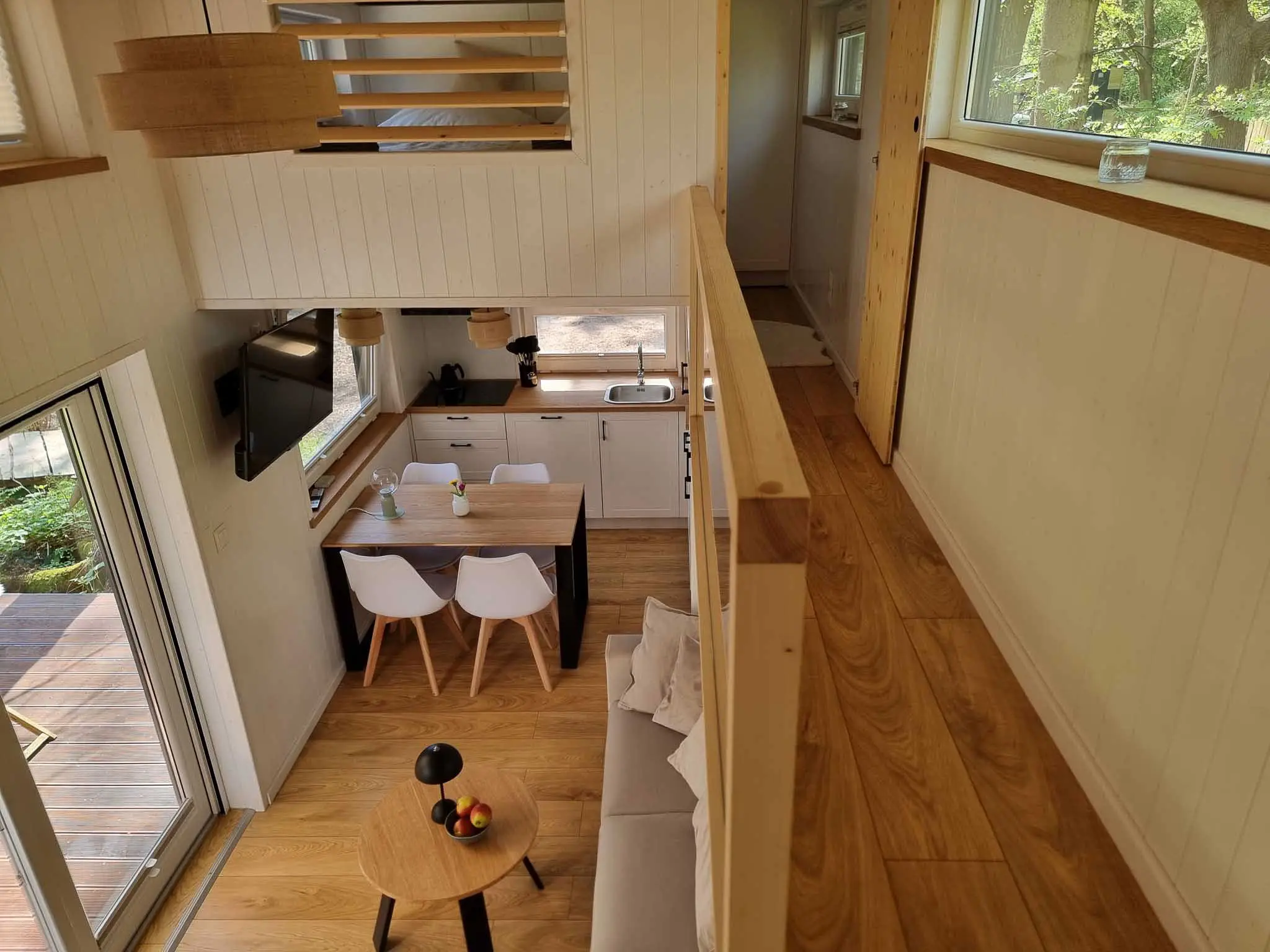 Casa pré-fabricada móvel T1 sobre rodas nova 8,5 m (C) x 2,95 m (L) x 4 m (A)
