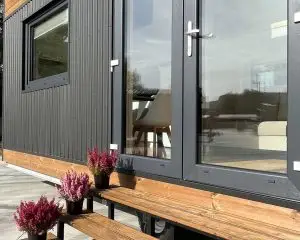 Casa pré-fabricada móvel T1 sobre rodas nova 8,5 m (C) x 2,95 m (L) x 4 m (A) | Até 50% de Desconto – Perfeita para Camping